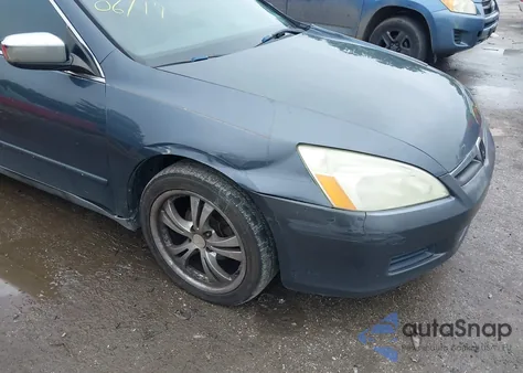 2007 Honda Accord 2.4 Lx z USA, uszkodzony, nr VIN 1HGCM56497A116201